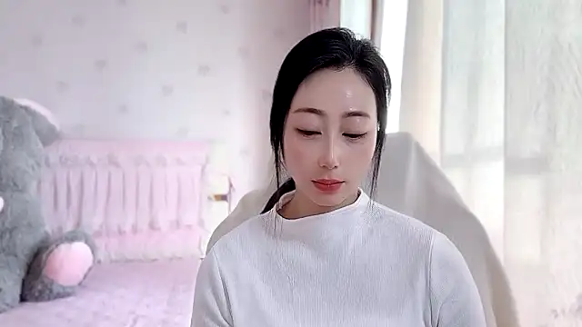 Snapshot of anjila888 chatting on November 13, 12:58 am anjila888 online show from November 13, 12:58 am