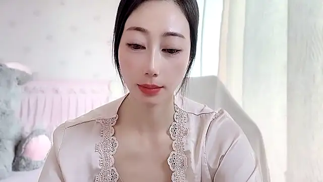 Snapshot of anjila888 chatting on October 27, 1:17 am anjila888 online show from October 27, 1:17 am