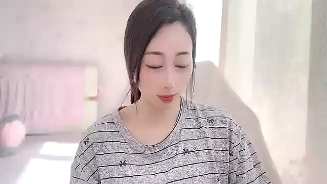 Snapshot of anjila888 chatting on November 2, 4:17 am anjila888 online show from November 2, 4:17 am