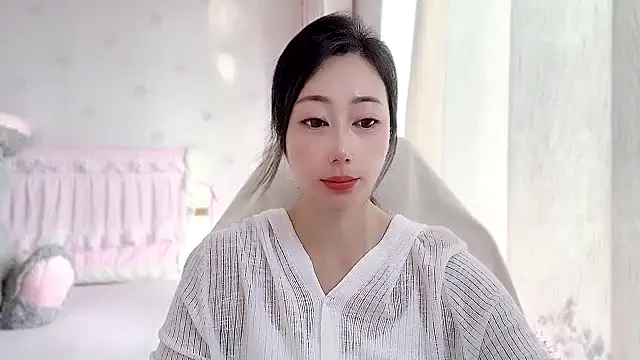 Snapshot of anjila888 chatting on October 26, 2:01 am anjila888 online show from October 26, 2:01 am