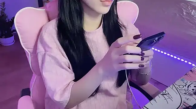 Snapshot of Cherry-Sweet68 chatting on March 19, 1:54 am Cherry-Sweet68 online show from March 19, 1:54 am