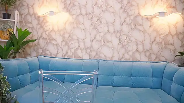 LuxSopphia online show from November 14, 8:12 pm