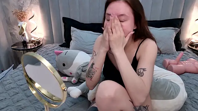 CarolineTenders online show from June 30, 1:27 am