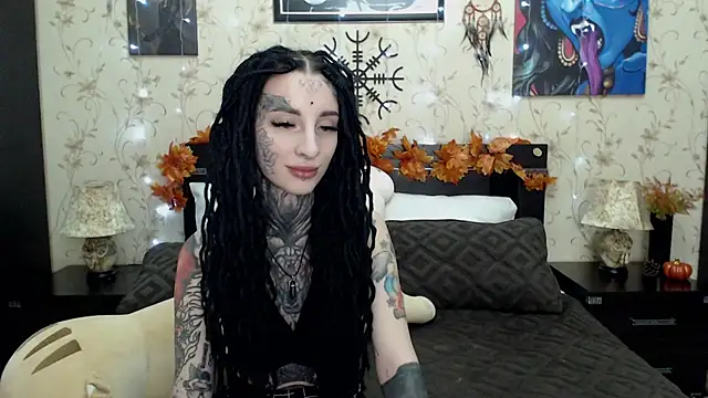 Snapshot of Velvetbat chatting on November 5, 7:11 am Velvetbat online show from November 5, 7:11 am