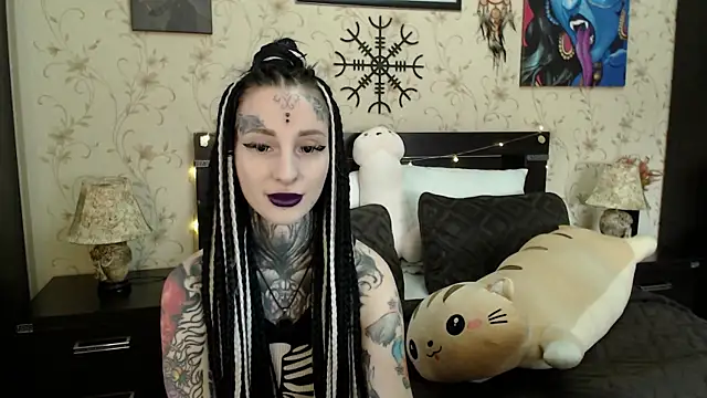 Snapshot of Velvetbat chatting on March 21, 7:33 am Velvetbat online show from March 21, 7:33 am