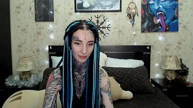 Snapshot of Velvetbat chatting on January 7, 7:02 am Velvetbat online show from January 7, 7:02 am