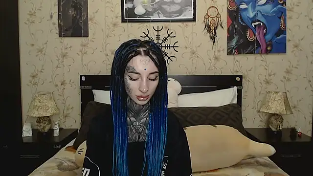 Snapshot of Velvetbat chatting on February 1, 7:06 am Velvetbat online show from February 1, 7:06 am