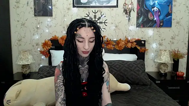 Snapshot of Velvetbat chatting on October 19, 7:00 am Velvetbat online show from October 19, 7:00 am