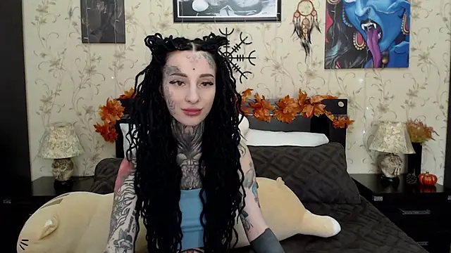 Snapshot of Velvetbat chatting on October 13, 6:59 am Velvetbat online show from October 13, 6:59 am