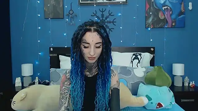 Velvetbat online show from March 27, 7:06 am