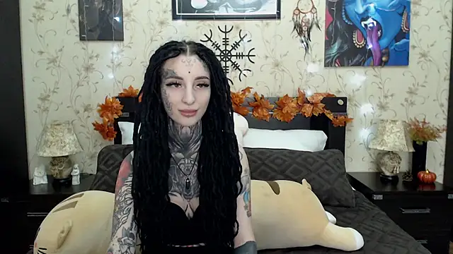 Snapshot of Velvetbat chatting on November 18, 7:11 am Velvetbat online show from November 18, 7:11 am