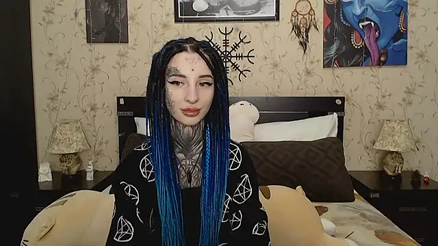 Snapshot of Velvetbat chatting on February 6, 6:53 am Velvetbat online show from February 6, 6:53 am