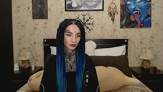 Snapshot of Velvetbat chatting on February 17, 6:44 am Velvetbat online show from February 17, 6:44 am