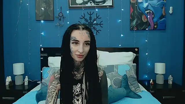 Snapshot of Velvetbat chatting on June 26, 7:36 am Velvetbat online show from June 26, 7:36 am