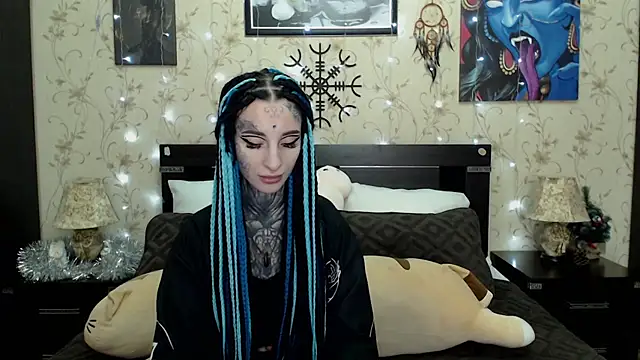 Snapshot of Velvetbat chatting on December 16, 6:50 am Velvetbat online show from December 16, 6:50 am