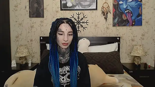 Snapshot of Velvetbat chatting on February 4, 7:14 am Velvetbat online show from February 4, 7:14 am