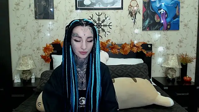 Snapshot of Velvetbat chatting on December 1, 6:58 am Velvetbat online show from December 1, 6:58 am