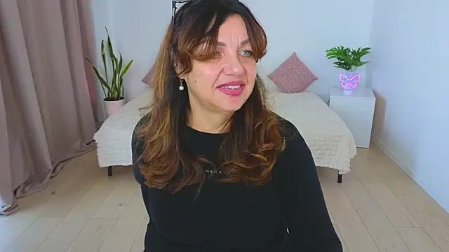 Nika Light online show from November 17, 11:25 am