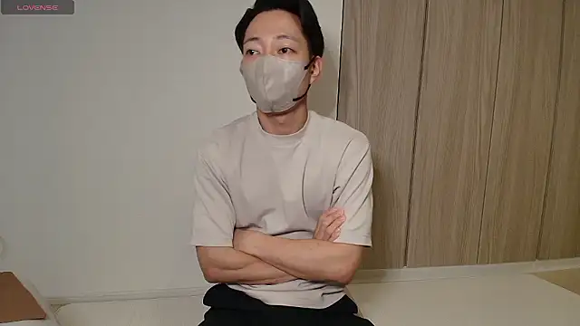 Snapshot of i_am_Hiro chatting on June 23, 12:36 pm i am Hiro online show from June 23, 12:36 pm