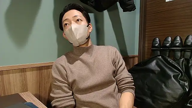 i am Hiro online show from February 13, 3:39 am