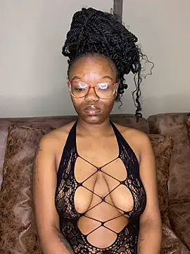 YummyMelanin117 online show from February 11, 11:15 pm