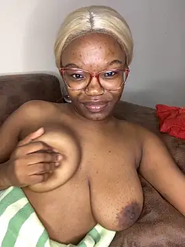 YummyMelanin117 online show from February 23, 9:04 pm