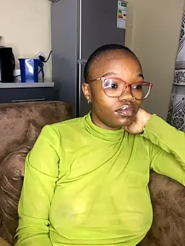 YummyMelanin117 online show from November 6, 9:19 pm