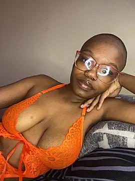 YummyMelanin117 online show from October 27, 7:53 am