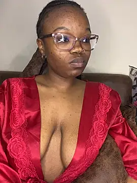 YummyMelanin117 online show from June 19, 12:05 am