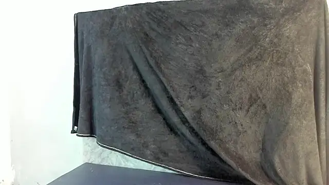 braces kourtney online show from November 1, 2:29 am