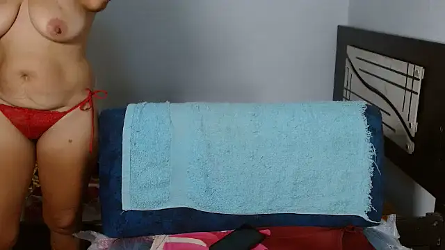 Allyson Mature online show from February 22, 8:43 pm