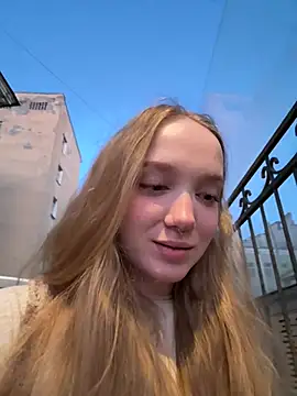Snapshot of bambi_lu chatting on June 10, 8:21 pm bambi lu online show from June 10, 8:21 pm