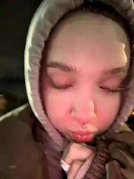 bambi lu online show from November 2, 5:40 pm