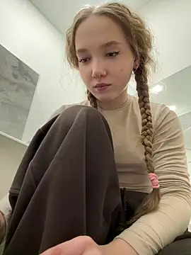 bambi lu online show from March 19, 6:30 pm