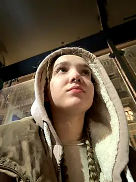 bambi lu online show from November 13, 6:12 pm