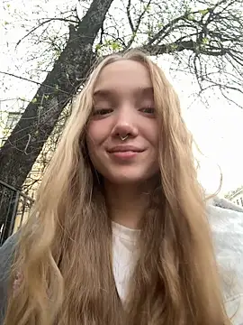 bambi lu online show from May 15, 3:32 pm