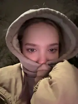 bambi lu online show from November 14, 6:00 pm