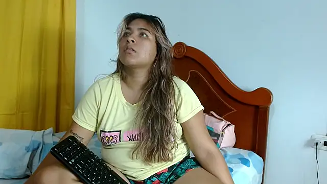 Snapshot of kataleyabarbara21 chatting on March 22, 12:17 am kataleyabarbara21 online show from March 22, 12:17 am