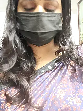 Snapshot of aparna99 chatting on September 18, 7:39 pm aparna99 online show from September 18, 7:39 pm