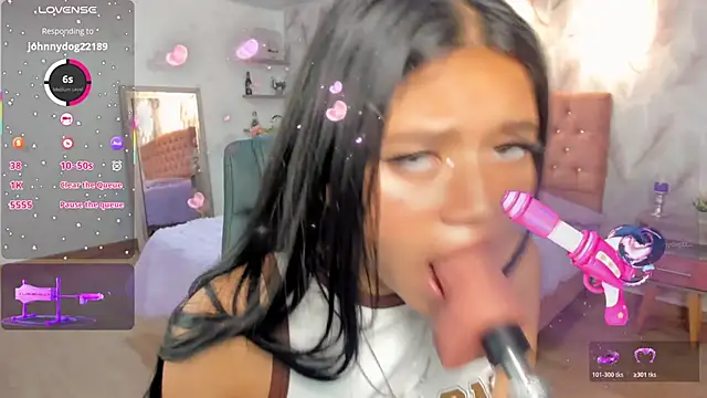 Snapshot of blair_harrison chatting on February 17, 12:13 pm blair harrison online show from February 17, 12:13 pm