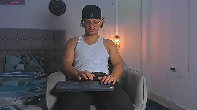 samxx muscle online show from December 3, 2:16 pm