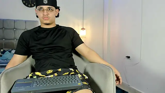 samxx muscle online show from November 8, 1:03 pm