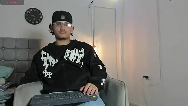 samxx muscle online show from November 12, 1:37 pm