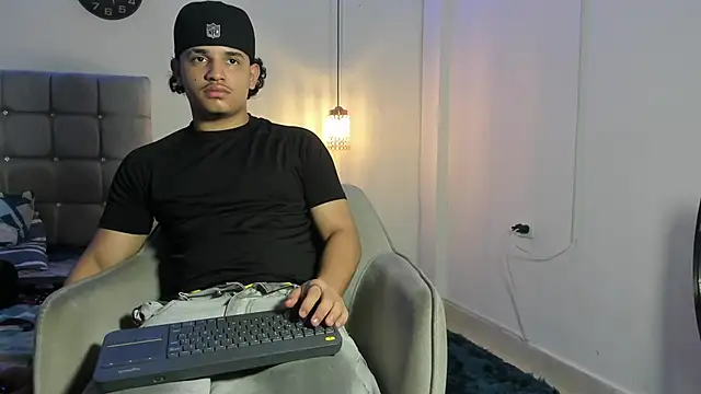 samxx muscle online show from November 5, 1:47 pm