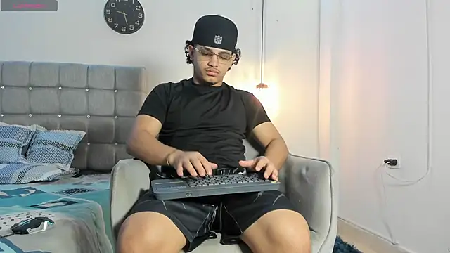 samxx muscle online show from November 17, 2:21 pm