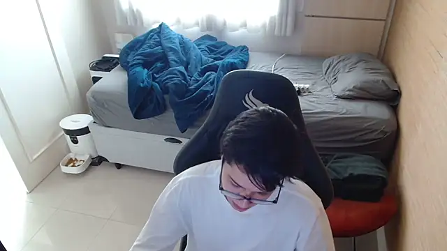 Snapshot of TimiidoSP011 chatting on November 11, 12:55 pm TimiidoSP011 online show from November 11, 12:55 pm