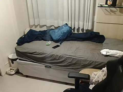 Snapshot of TimiidoSP011 chatting on November 8, 11:08 pm TimiidoSP011 online show from November 8, 11:08 pm