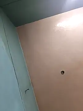 Eshwari Chopra online show from March 28, 3:40 am