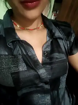 Eshwari Chopra online show from April 3, 3:35 am