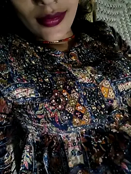 Eshwari Chopra online show from October 15, 4:04 pm